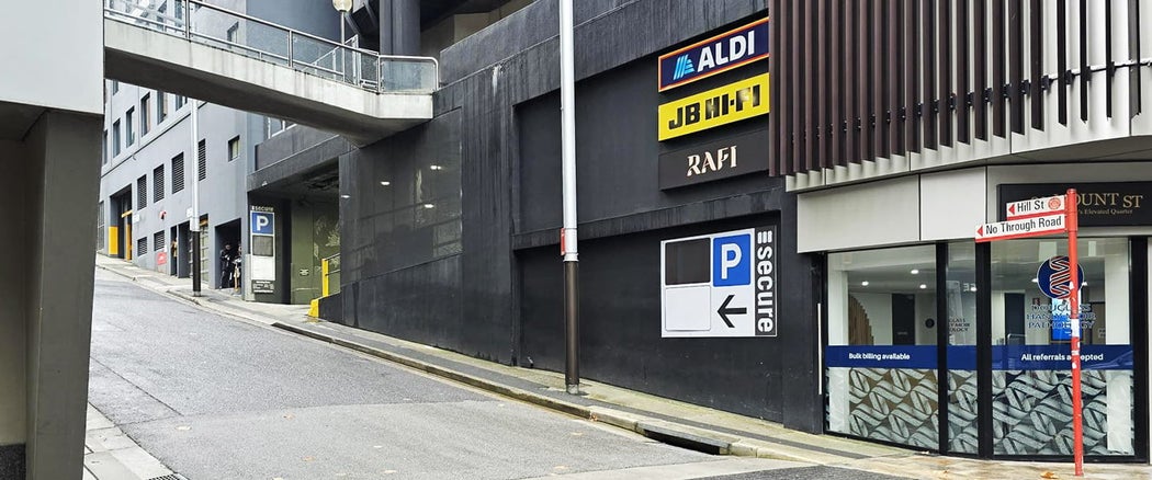 ENT-Lane 1-GF Hill Street