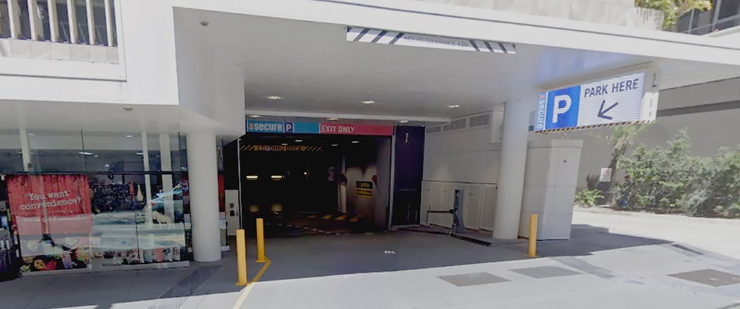 ENT-Lane 1-GF Adelaide Street