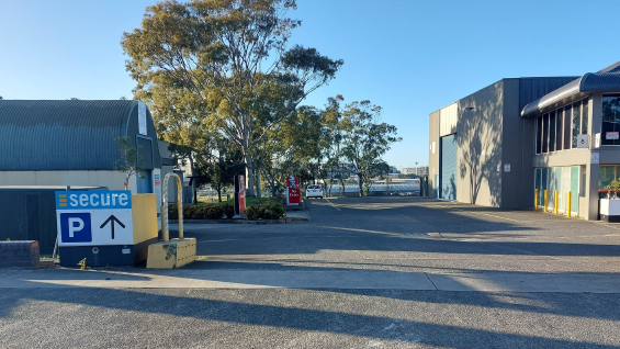 ENT-Lane 1-Bishops Street