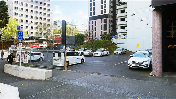 ENT-Lane 1-GF Federal Street