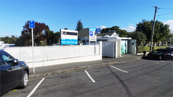 ENT-Lane 1-GF Bellwood Avenue