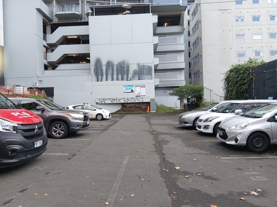 ENT-Lane 1-GF Cook Street