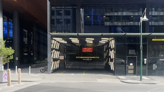 ENT-Lane 1-GF Franklin Street