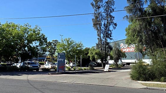 ENT-Lane 1-GF Tangerine Street