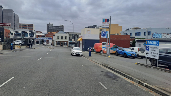 ENT-Lane 1-GF Goulburn Street