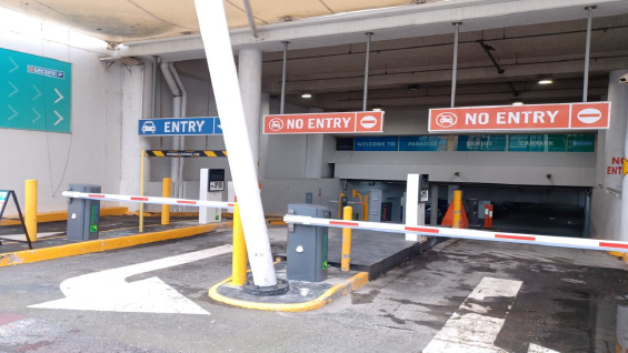 ENT-Lane 1-GF Hanlan Street.